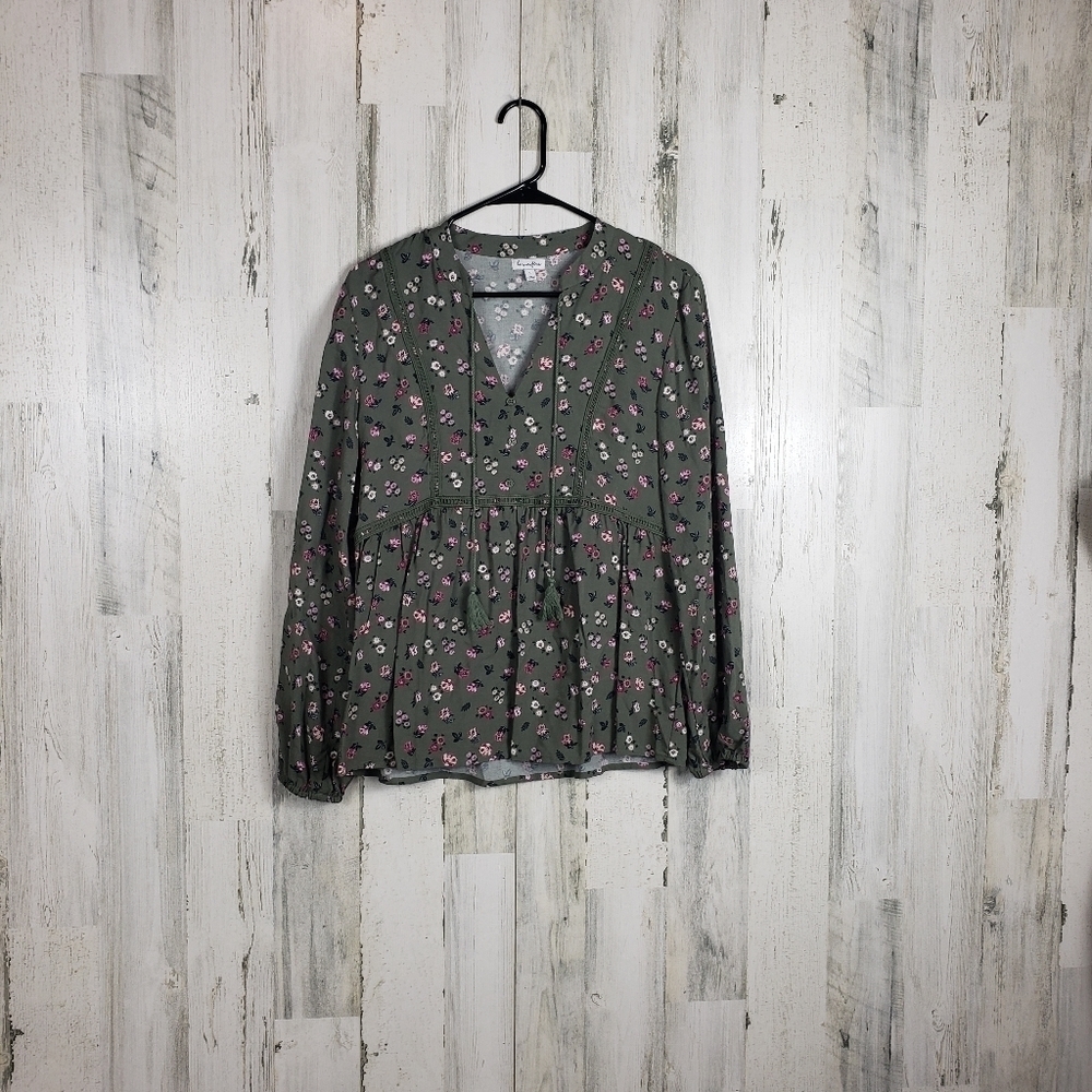 Love fire green flower long sleeve top size large